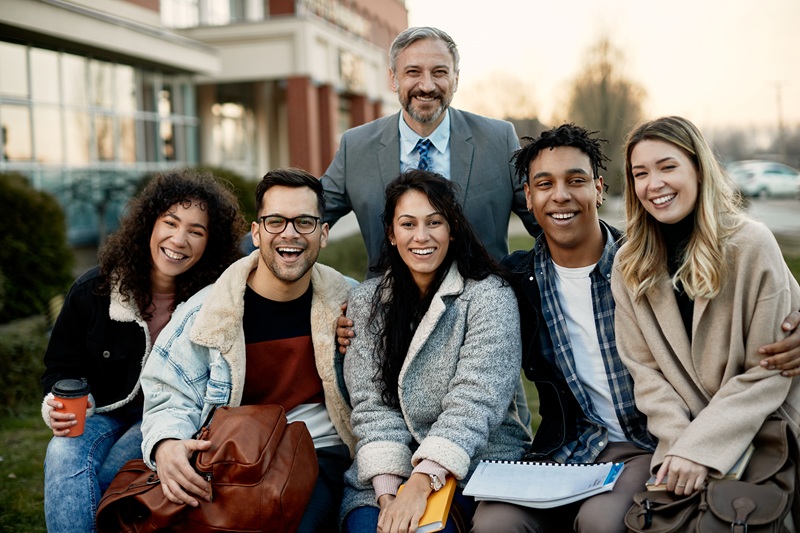 Alumni Giving Campaign Surpasses $10 Million Goal Ahead of Schedule