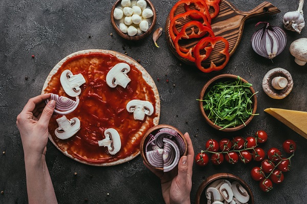 The Fascinating History of Pizza Around the World